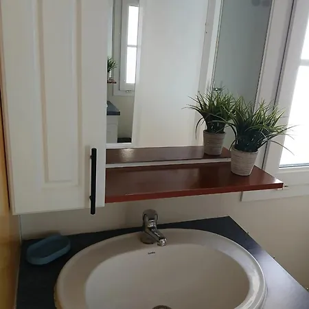 A Avec Piscine Partagee * ميشيرس سور جيغوند