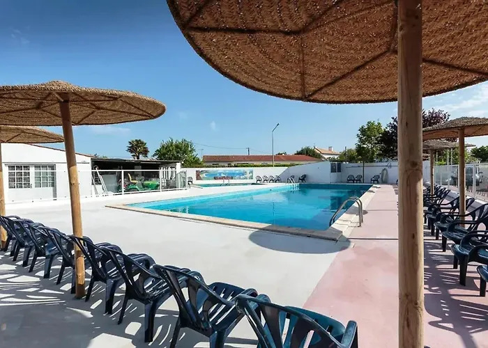 De 2 Avec Piscine Partagee Jardin Clos Et Wifi A Sur Gironde